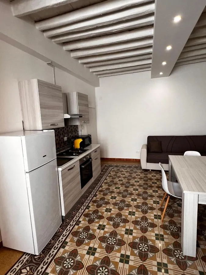 Lb Home Termini Imerese Bed & Breakfast